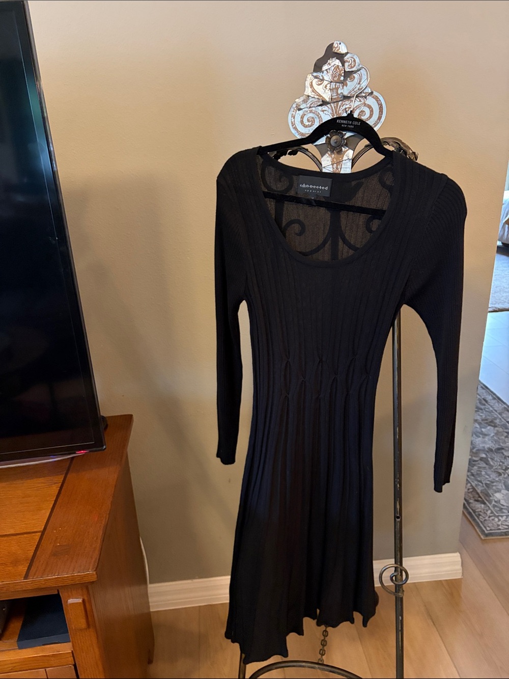 connected apparel Black Ribbed Long-Sleeve Scoop Neck Dress
